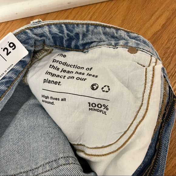 NWT PacSun Ripped Mom Jeans Size 29. High Waisted. Annette Blue. - Picture 6 of 8